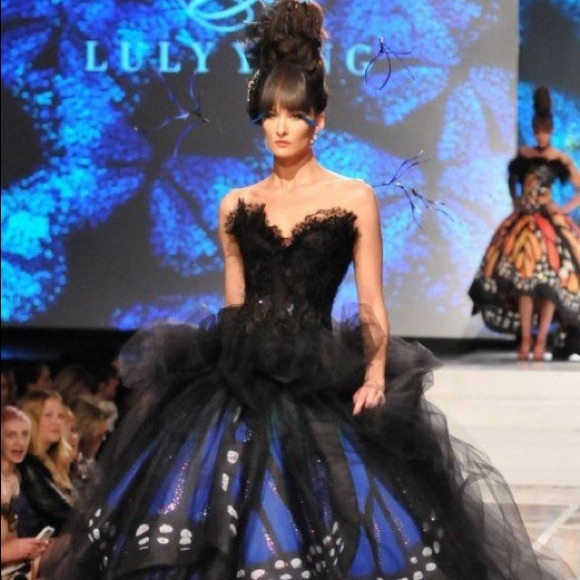 Luly Yang Couture Gown - Picture 6 of 8